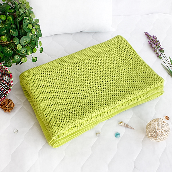 [green] 100% Cotton Thermal Cellular Throw Blanket (90 By 108 Inches)